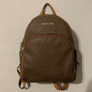 Michael Kors Backpack 🌰